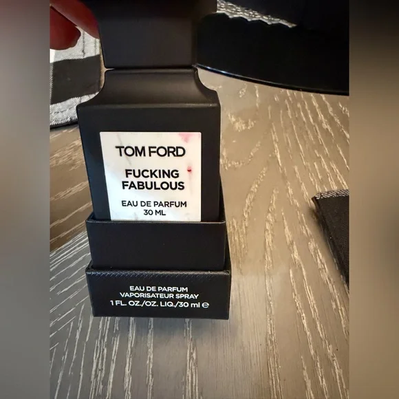 Authentic Tom Ford Black and White 'Fucking Fabulous' Eau de Parfum with box - Picture 6 of 11